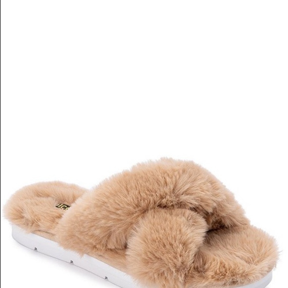 Dolce Vita Pilar Slippers
